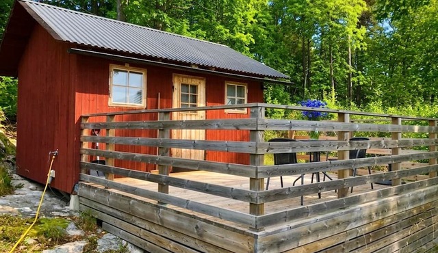 Mini holiday home in the middle of Stockholm on the lake in Solna