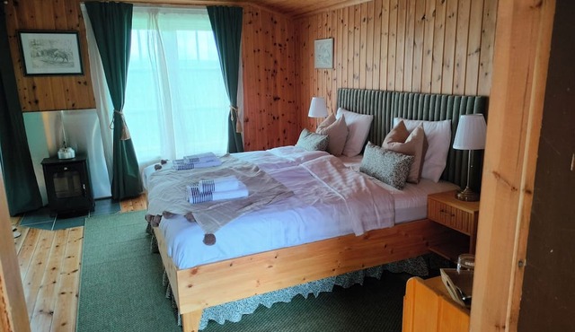 Charming B&B mixed farm with an unique, cozy cottages with a fantastic view.