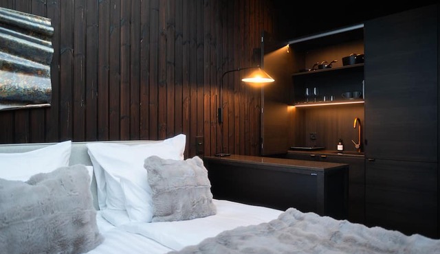 Halo Igloos - Private Sauna & Hot Tub in Rovaniemi