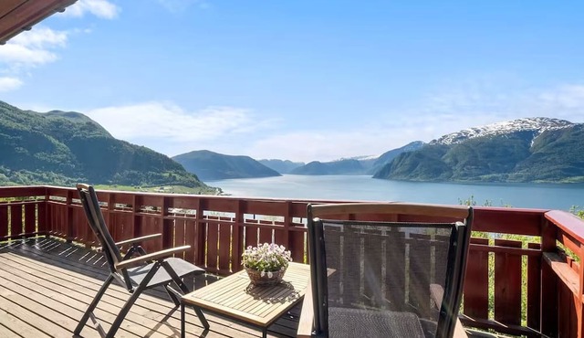 Cozy home overlooking the stunning Sognefjord! in Vestland