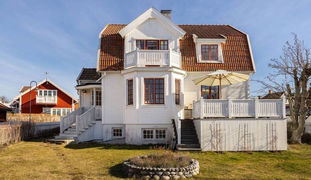 The Pilot House, Sandhamn – Stockholm Archipelago in Sandhamn