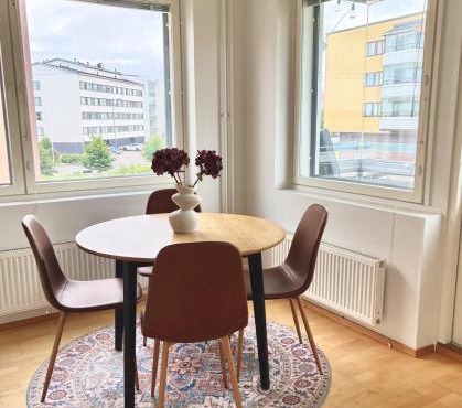 2ndhomes Stylish Riverside Apartment with 2BR, Sauna & Warm Parking
