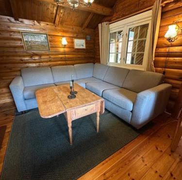 Idyllic cabin by Gjevilvatnet - Private beach in Oppdal