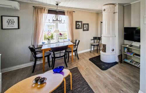 Lovely Home In Sommen With Kitchen