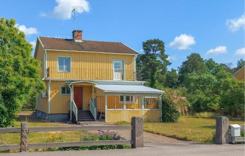 2 Bedroom Beautiful Home In Påskallavik