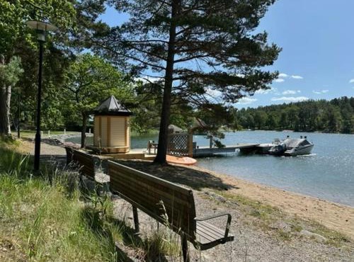 Waterfront Archipelago House- Nature & Fishing