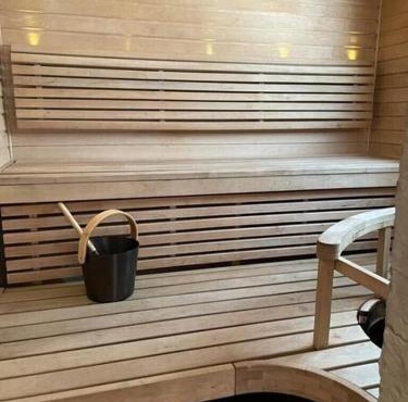 Villa Loiste Himos Chalet with Hot Tub in Jämsä
