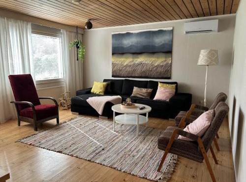 Holiday Home and Sauna Cottage by Lake Saimaa in Ruokolahti