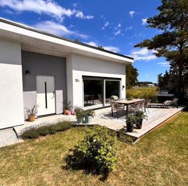 Summer house within walking distance of Tofta beach!