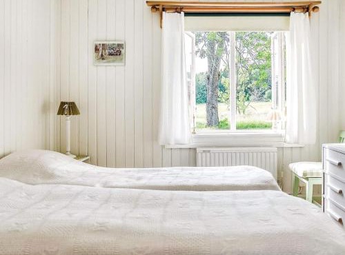 3 person holiday home in FLEN-By Traum in Flen