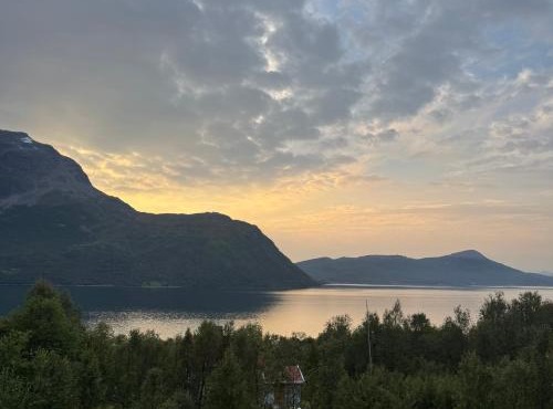 LyNora - A private fjord retreat in Nordreisa