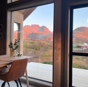 Lofoten Arctic Cabin in Sørvågen