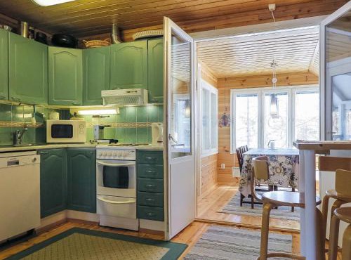 Holiday Home Huuhkalinna by Interhome in Syöte