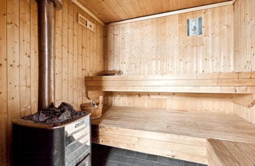 Elevated Cabin With Sauna By Lake Tinnsjøen in Håkånes