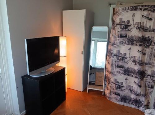 Room in apartment within walking distance to Avenyn etc
