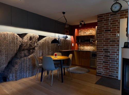 Granit, loft-asunto kallion syleilyssä, ilmainen parkki ja ilmainen sauna pakkaskauden ulkopuolella in Porvoo