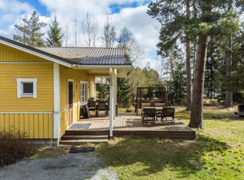 Holiday Home Keltalilja by Interhome in Sipsiö