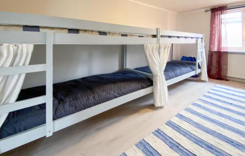 3 Bedroom Stunning Home In Oxlehall