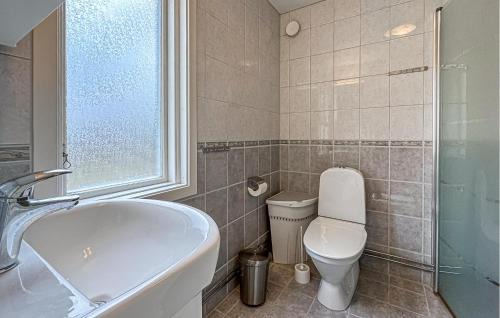 2 Bedroom Amazing Home In Visby
