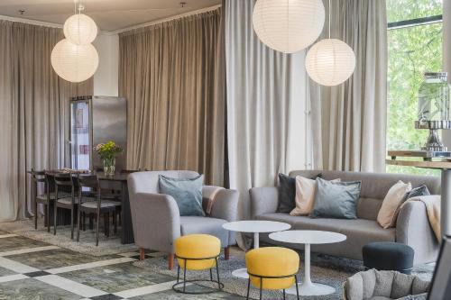 2Home Hotel Apartments