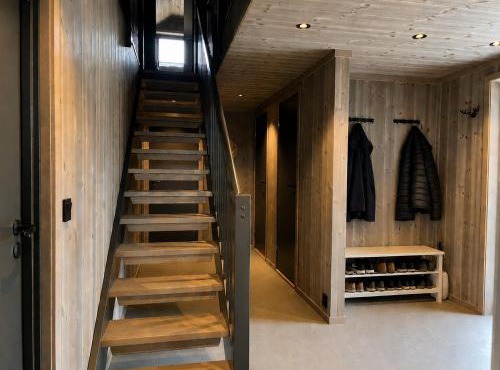 New spacious mountain cabin with sauna, Geilo in Holo