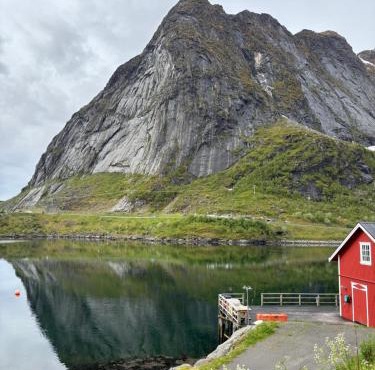 Lofoten Bed & Breakfast Reine - Rooms & Apartments in Reine