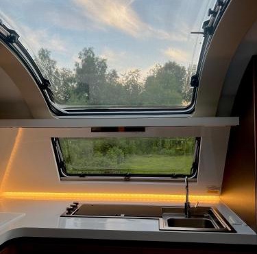 Scandi Hotel on Wheels !The Peak of Your Dreams