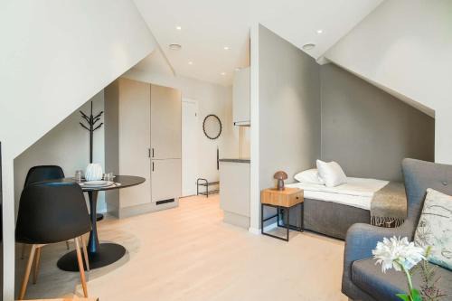 Modern apartment in center 301 for 2 guests