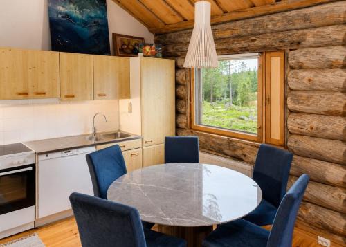 Oula C - Northern Lights Base Incl Sauna, WiFi, Smart TV in Saariselka