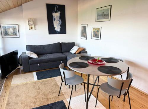 HHH Helsinki Center apartment, Crown of Kruununhaka with astonishing view and sauna in Helsinki