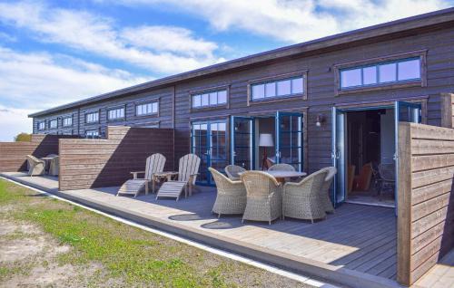 Gorgeous Home In Kivik With Wifi