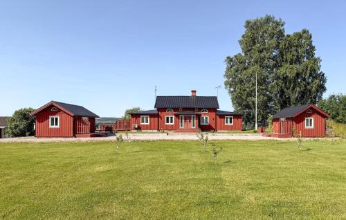 Beautiful Home In Ekshärad With Lake View