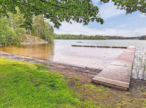 Holiday Home Sjöarpstugan by Interhome