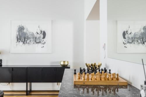 Historic Elegant Apartment in Helsinki