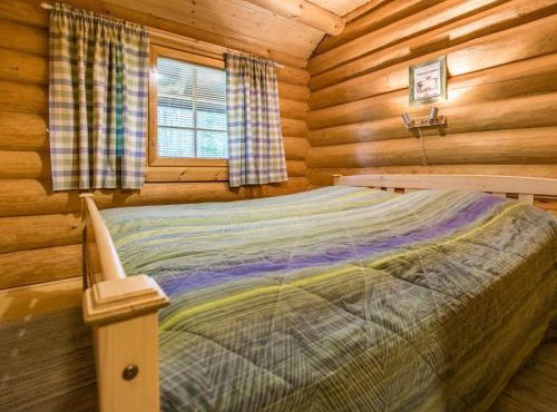 Holiday Home Aurinkoniemi by Interhome