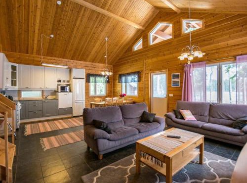 Holiday Home Metsäpirtti by Interhome in Saukkokoski