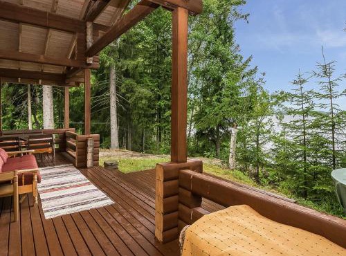 Holiday Home Hirsiniemi by Interhome in Vuoriniemi