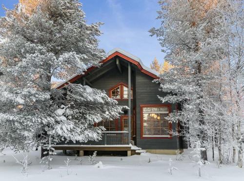 Holiday Home Riekkoluosto by Interhome
