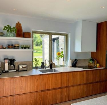 Spacious Villa Near The Sea In Rute