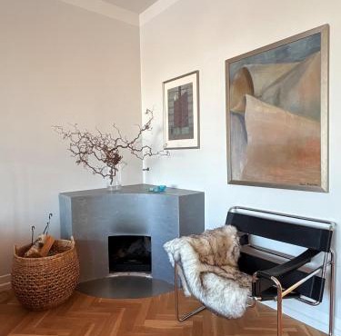 GuestFirst 100m2 Luxury Designer Gem w Sauna steps to Central Station in Helsinki