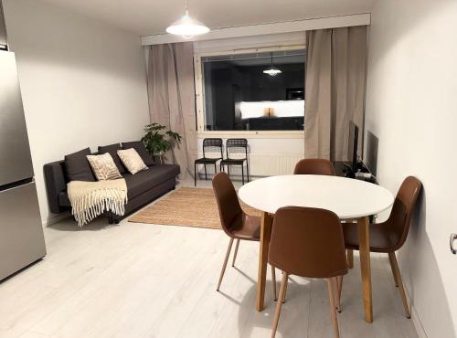 HHH Enjoy Helsinki with 7th floor views and comfort, free parking in Helsinki
