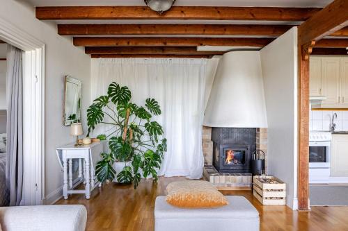 Lakefront Getaway in Hagaparken Central Stockholm