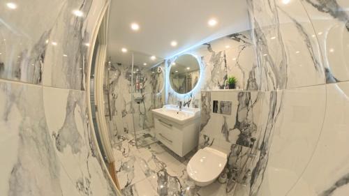 Nordic Elegance Villa