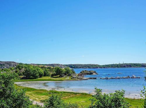 5 person holiday home in Kungshamn