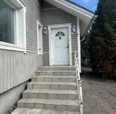Cozy two-room apartment in semi-detached house in the Impivaara environment in Turku