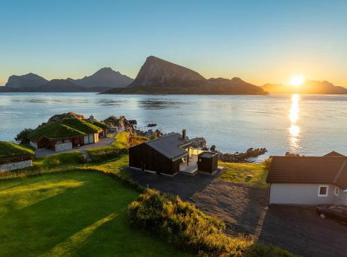 Nappsholmen seaview - northern lights cabin Lofoten in Napp