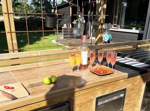 Nice holiday home with outdoor pool in Lottorp, Oland