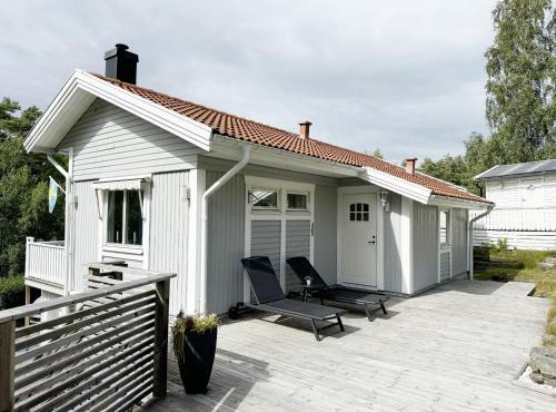 Cozy cottage in Kode near rocks, sand and sea in Kode