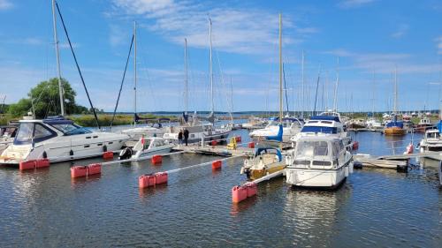Vänerport Stadshotell i Mariestad