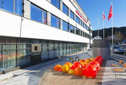 Thon Hotel Fosnavåg in Heroy